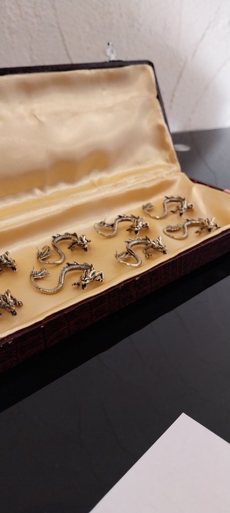 Knife rest (12) - Dragons - Gilt bronze - Dragons #3.2