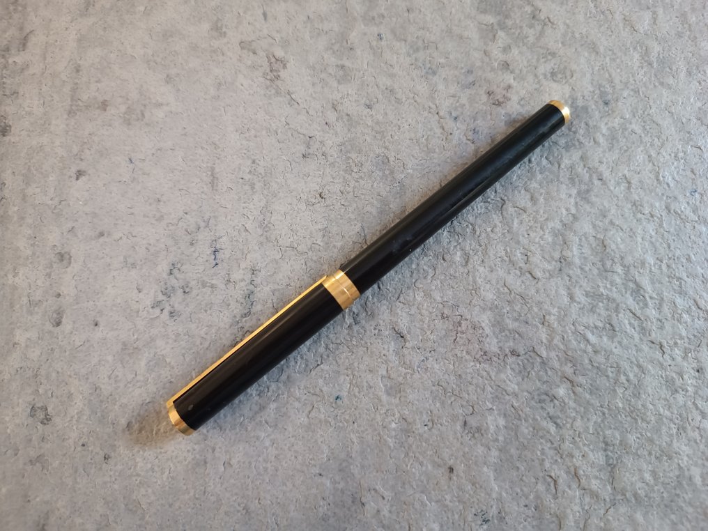 S.T. Dupont - Pluma S.T Dupont Classic de laque de chine y plaqué oro. - 没有保留价 - 钢笔 #4.3