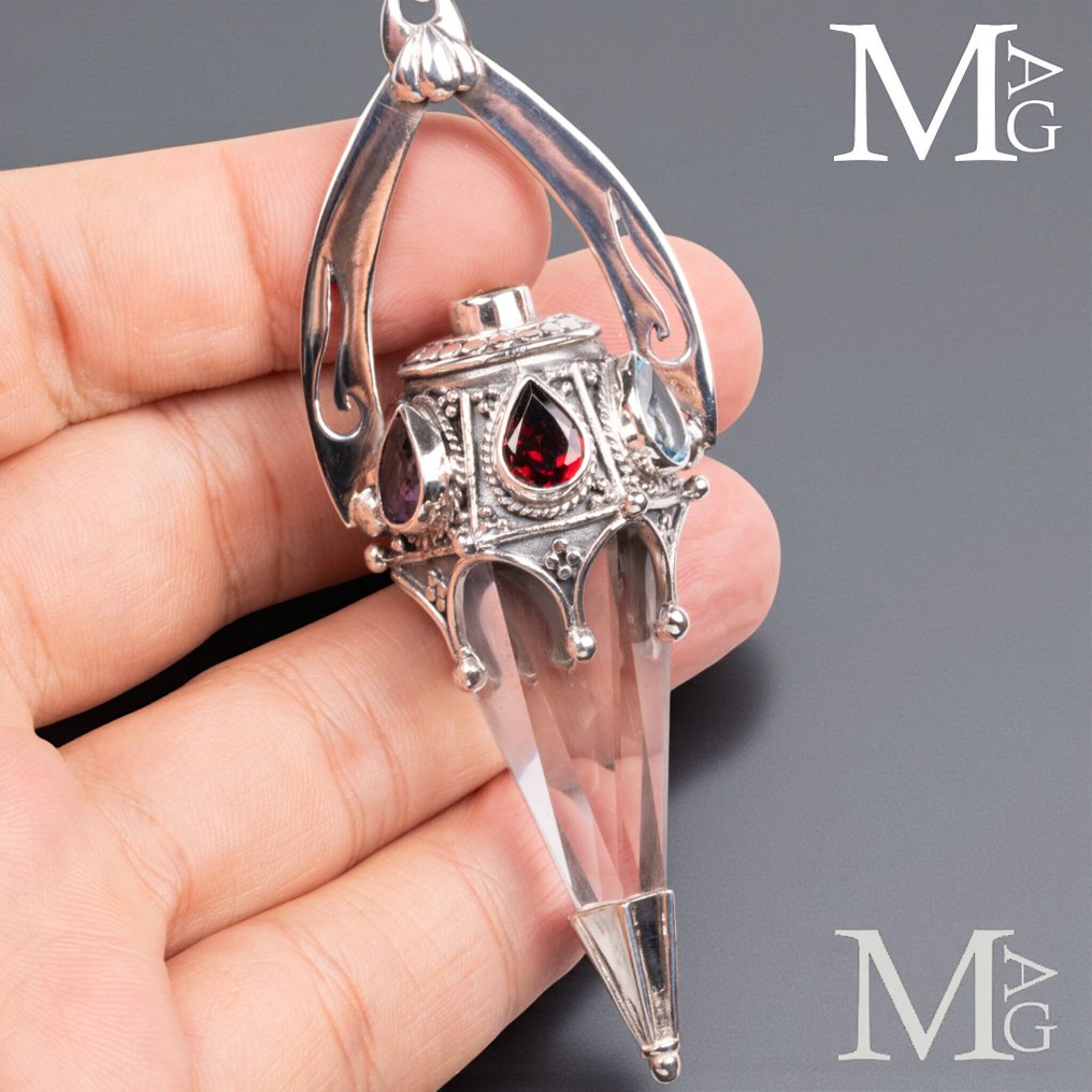 哥特与古代占卜 哥特银色摆锤，配以透明石英和天然宝石 - 高度: 260 mm - 宽度: 91 mm- 57 g #1.0