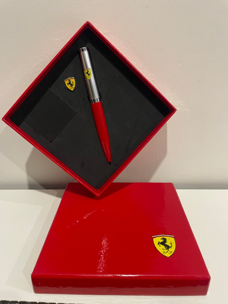 Ballpoint pen and pin. - Ferrari - official product AD0449EW by Artena - 1995 #1.0