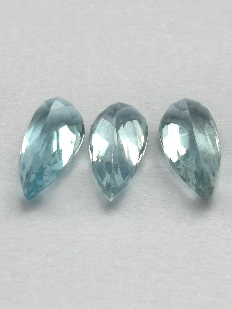 3 pcs Blau Aquamarin - 3.97 ct - Instituto Gemólogico Español (IGE) #3.2