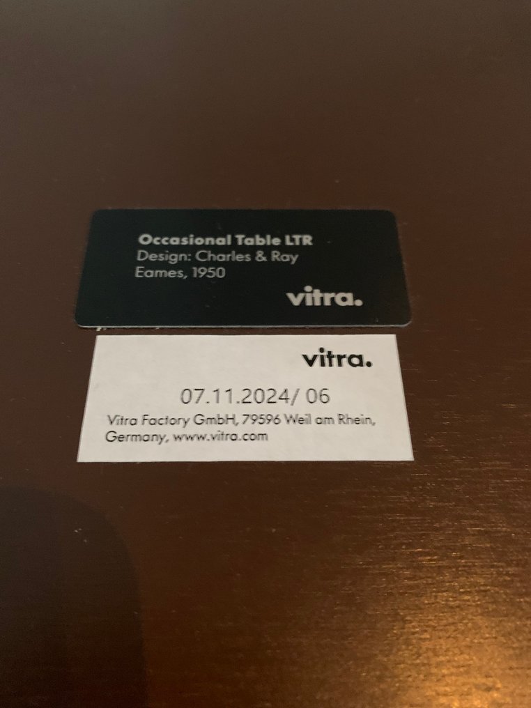 Vitra - Charles Eames - Side table - LTR - Aluminium - LTR Gold Edition #4.3