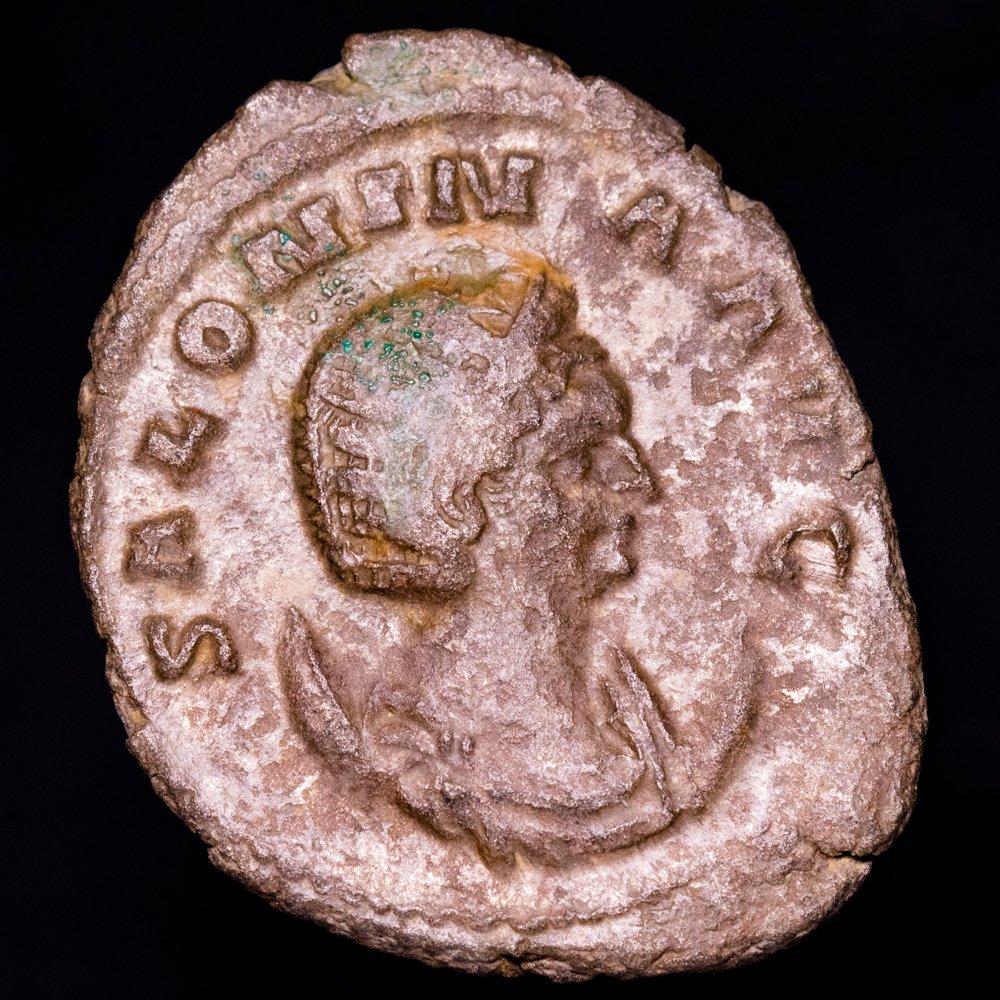 Império Romano. Salonina (Augusta, 254-268 d.C.). Antoninianus Rome mint. 261-262 A.D. Pudicitia standing l., raising veil and holding transverse sceptre; Q right. (Sem preço de reserva) #1.0