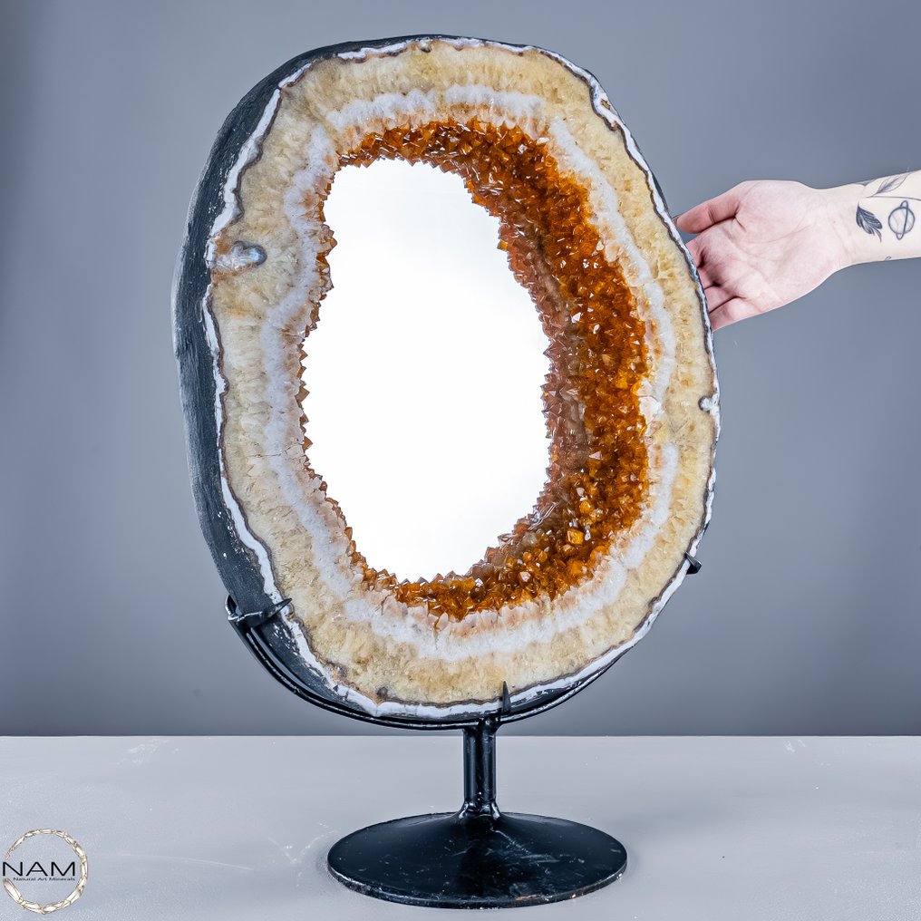 Dreamlike citrine druzy from Brazil with an integrated mirror – luminous elegance and purity. Radiant natural art of 15kg in perfect form.- 15088.92 g #1.0