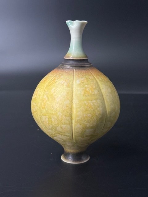Geoffrey Swindell (1945) - Vase  - Porcelain - Flesvaasje #1.0