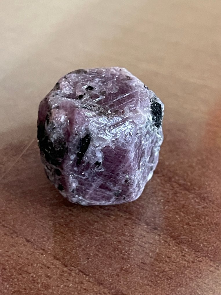 Ruby 真正的宝石！令人惊叹的125.5克拉莫桑比克巨型血红宝石。宏伟的水晶。天然，100%特别。 - 高度: 22 mm - 闊度: 21 mm- 25.1 g #4.3