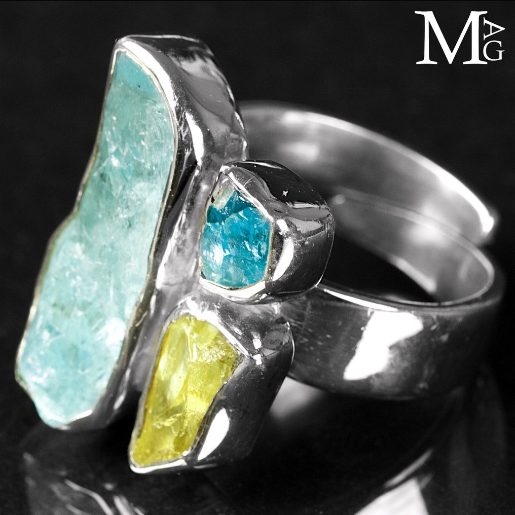 Ασημένιο δαχτυλίδι με ακατέργαστο ακουαμαρίνο, ηλιόδωρο και νεονική απατίτη. - Ύψος: 27 mm - Πλάτος: 24 mm- 12 g #1.0