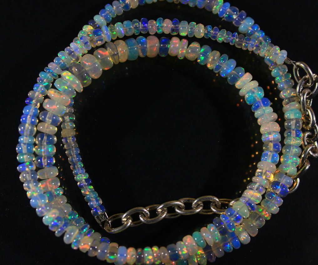 Ct. 47,0 Etiópiai opál Gyöngyök- 9.4 g #2.1