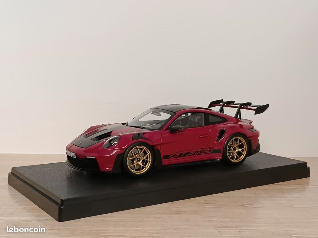Norev 1:18 - Modellauto - NOREV Porsche 911 GT3 RS Pack Weissach 2022 Ruby Star 1/18 - - 2024 #4.3
