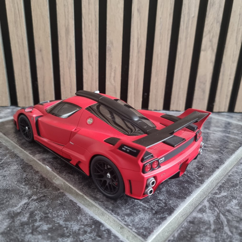 GT Spirit 1:18 - Modell autó - Gemballa Mig-u1 #3.2
