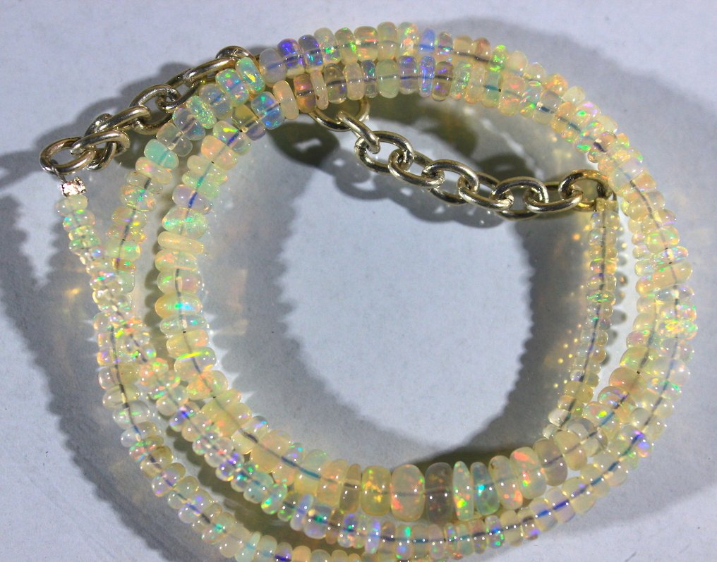 Ct. 47,0 Etiópiai opál Gyöngyök- 9.4 g #4.3