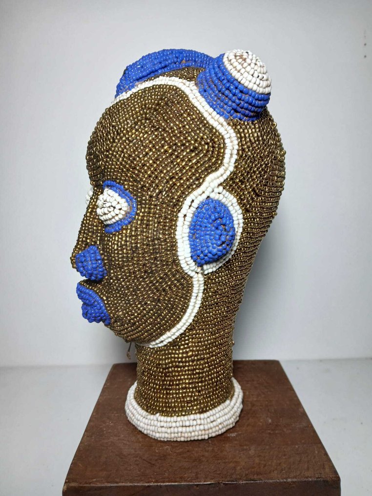 Magnificent Bamileke head - Bamileke - Cameroon  (No Reserve Price) #3.2