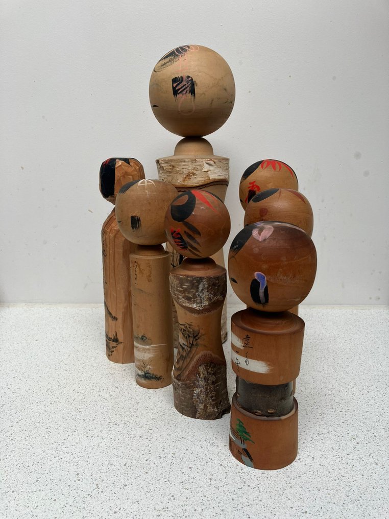 Ένα υπέροχο σετ επτά ποικίλων Kokeshi Dolls - Ξύλο - multiple artists - Ιαπωνία - Shōwa period (1926-1989) #3.2