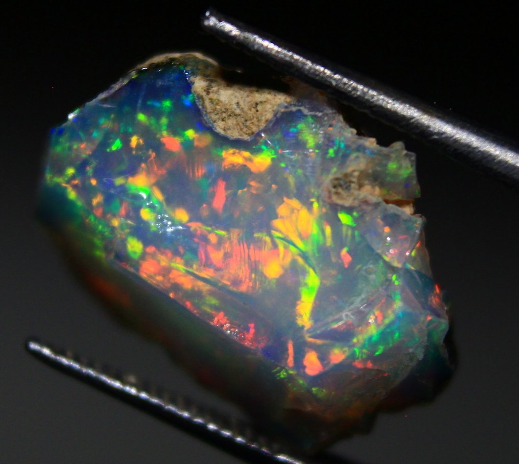 Ct. 23.40 Αιθιοπικοί Οπάλοι - Πέτρες προς κοπή Τραχύ- 4.68 g - (4) #2.1