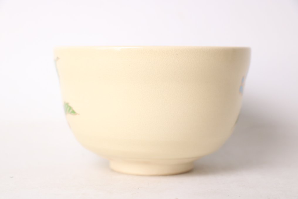 Japanese Kyo-yaki Matcha Bowl – Grapevine Motif with Gold Detailing - Ceramic - 宮地英香 Miyaji Eikō - Japan - 1900-2000 #3.2