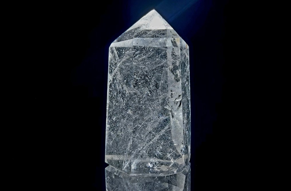 milky quartz crystal prism - Height: 135 mm - Width: 75 mm- 780 g - (1) #1.0
