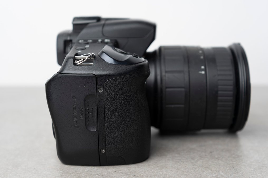 Sony Alpha 300 + 28-200mm Câmera digital #3.2