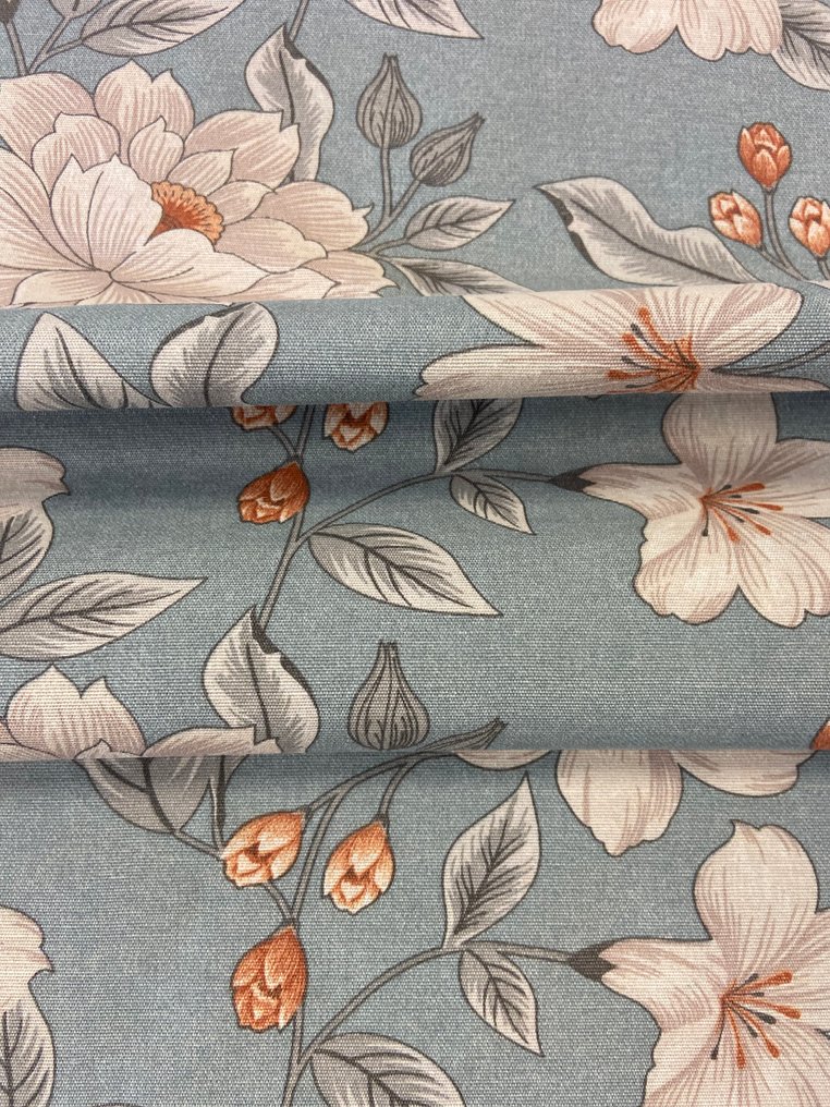 Tissu élégant et délicat avec un motif de pivoine en fleurs sur un fond bleu azur en double hauteur. - Textile - 280 cm - 280 cm #4.3