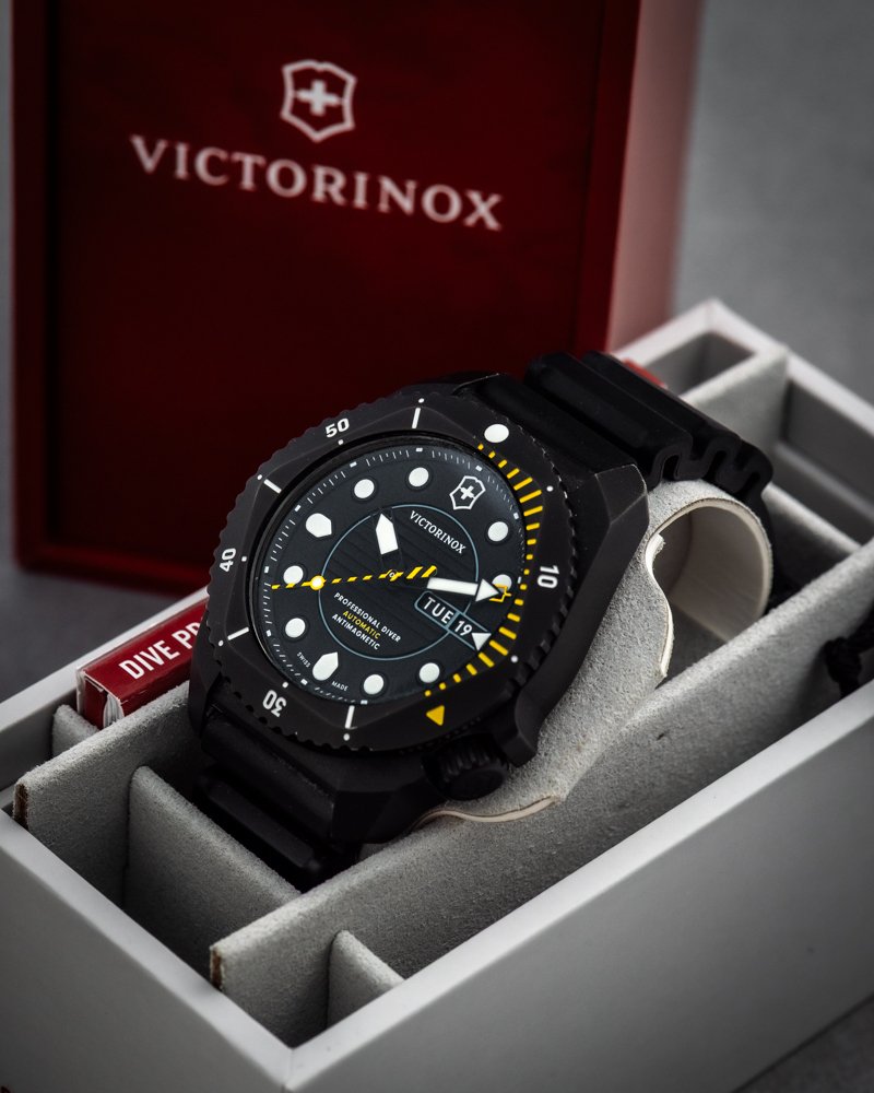 Victorinox - Dive Pro Titanium - 241997 - Men - 2020+ #2.1