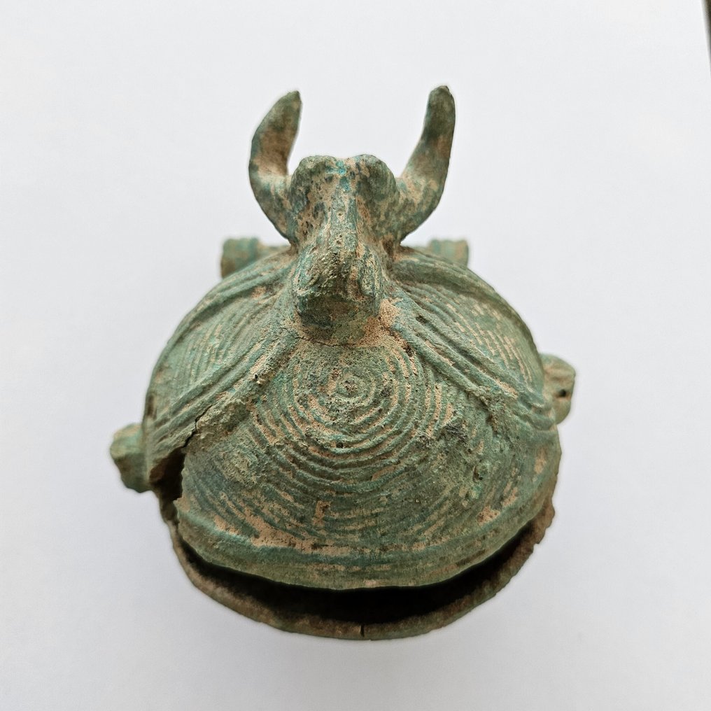 晚期栋桑 黄铜色 重要的公牛头仪式钟 - 83 mm #1.0