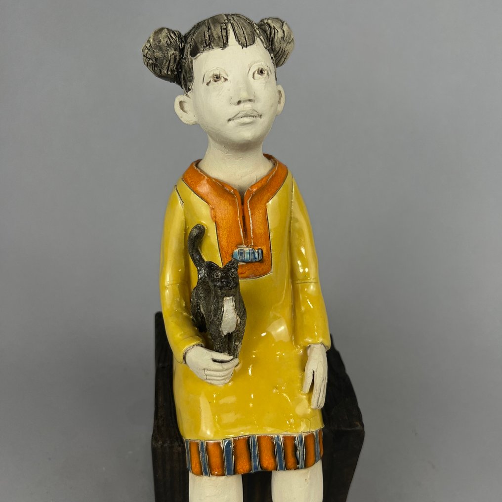 Ida - The girl with cat- hand made #1.0