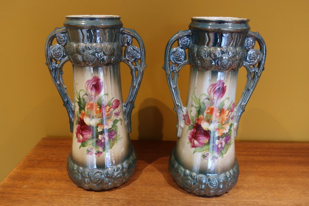 Vaas (2)  - Keramiek - twee vazen in art nouveau stijl #3.2