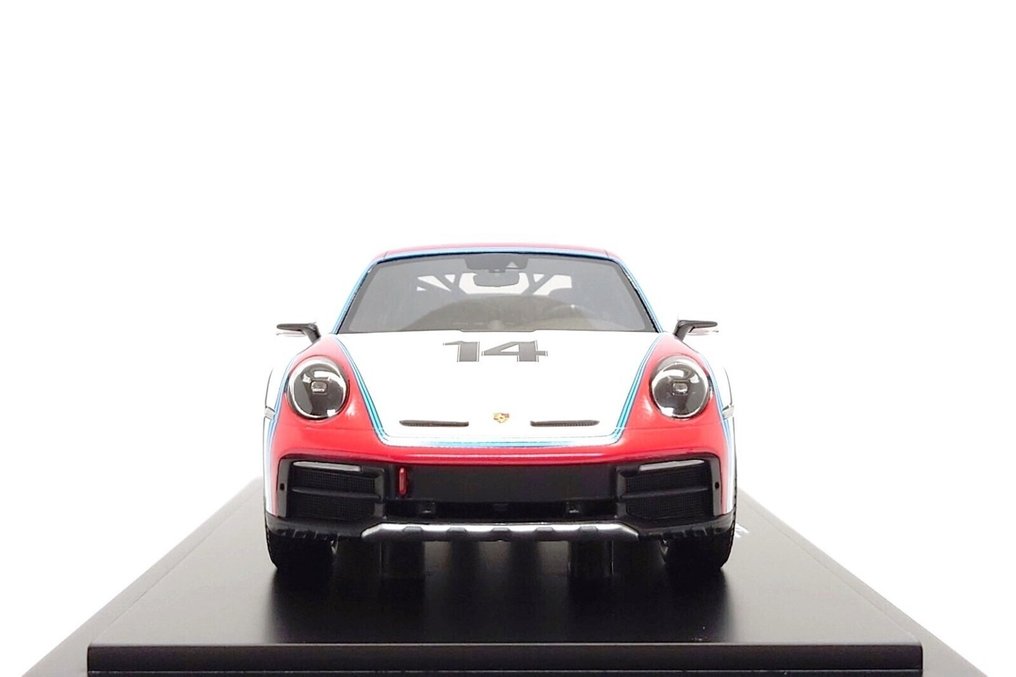 Spark 1:18 - 模型跑车 - Porsche 911 Dakar + Showcase - 限量版,全球仅出厂911台(编号编号) #3.2