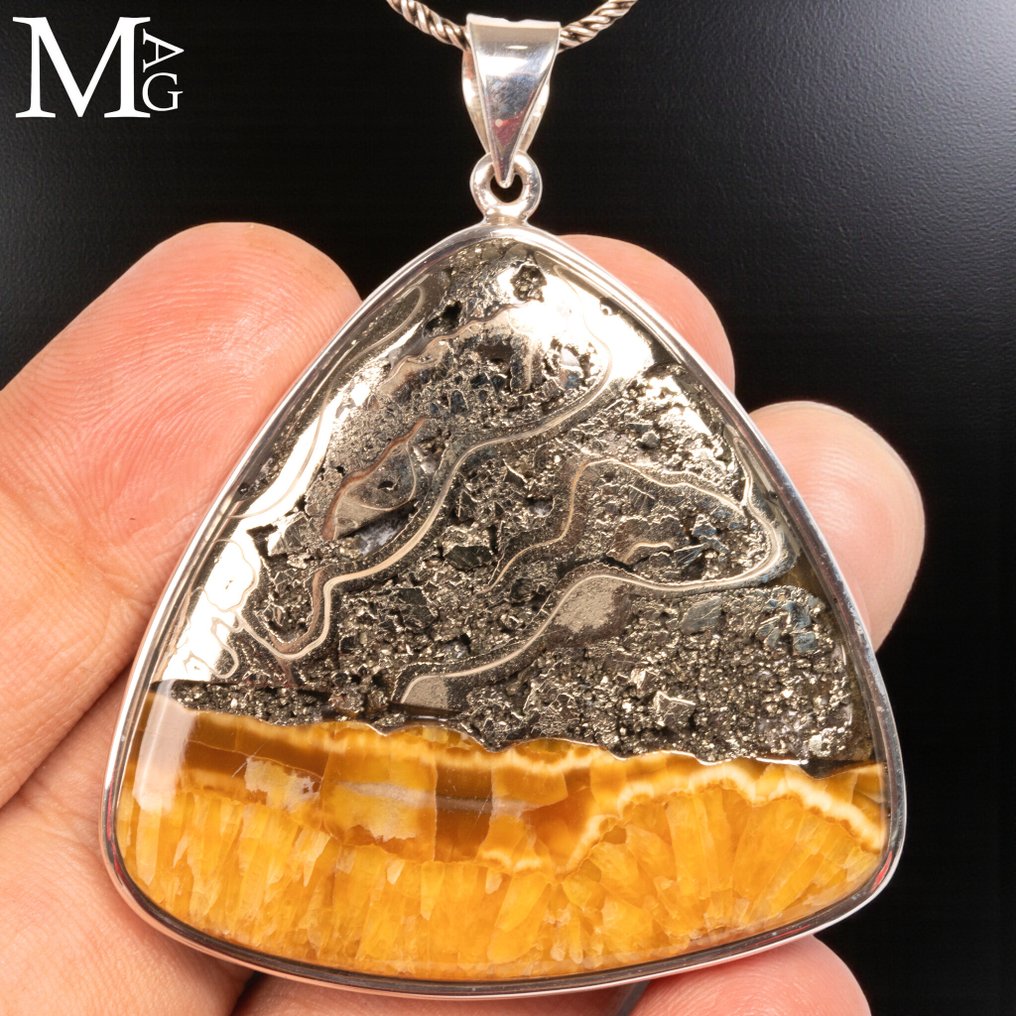 Jurassic Jewellery Collection Sterling Silver Pendant with Fossil Ammonite - Height: 64.5 mm - Width: 53 mm- 35 g #1.0