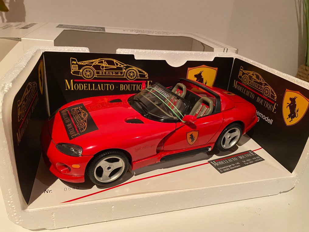 Bburago 1:18 - Model car - Dodge Viper - advertising model #2.1