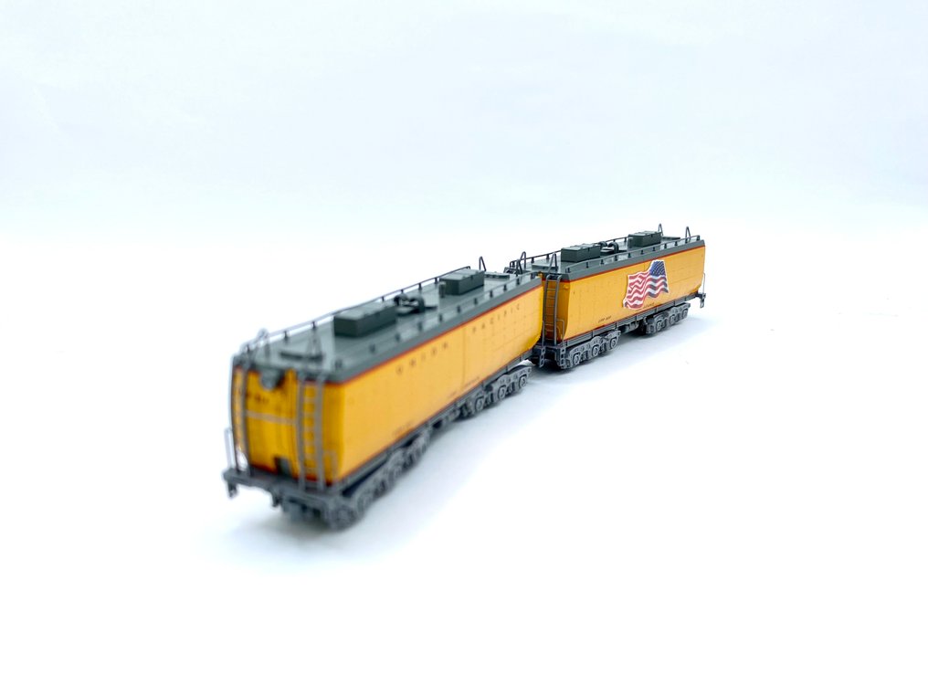 Kato N - 10-706-3 - Model train (1) - UP Water Tender (2-Car Set) - Union Pacific Railroad #4.3