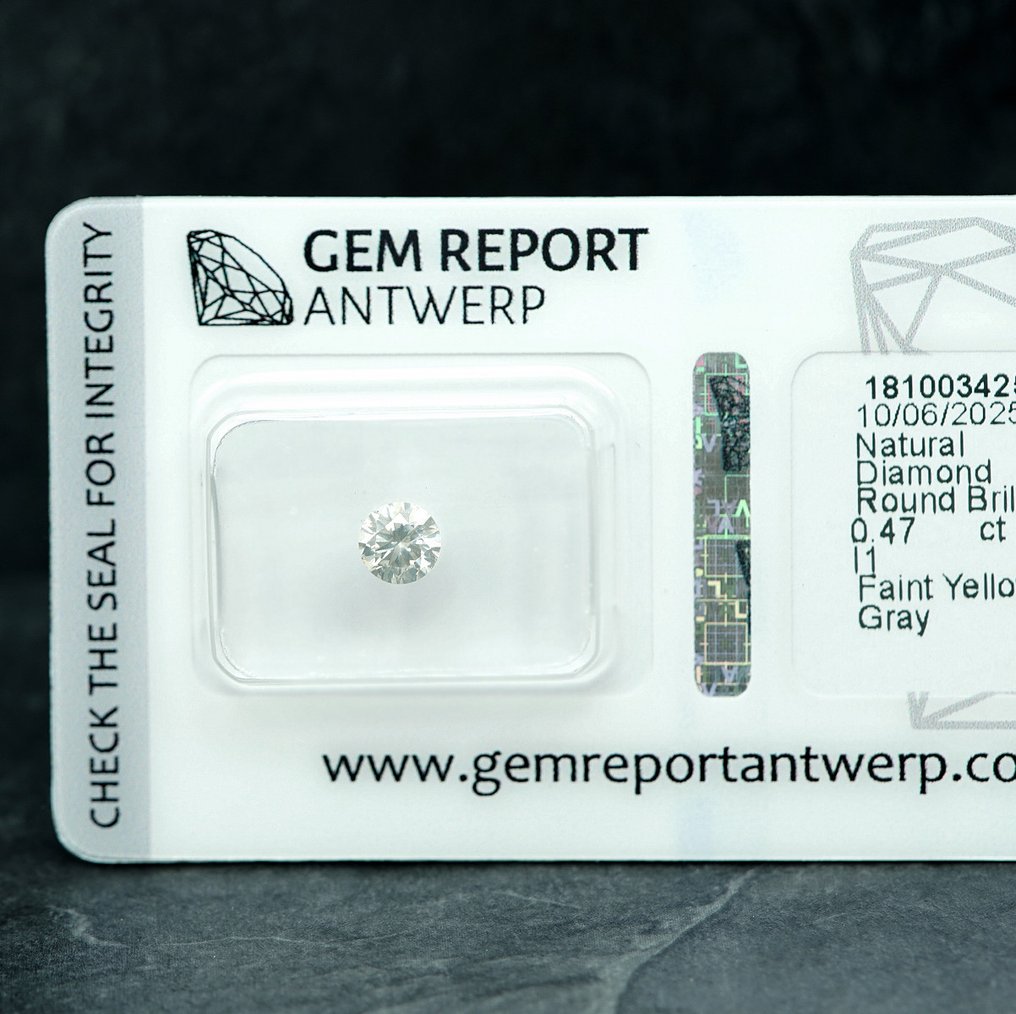 1 pcs Diamond  (Natural coloured)  - 0.47 ct - Round - Faint Yellowish Grey - I1 - Gem Report Antwerp (GRA) #1.0