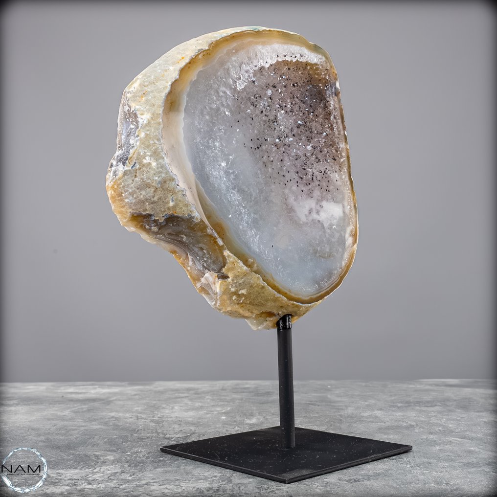 美丽天然的玛瑙与玉髓 在巴西- 784.55 g #2.1