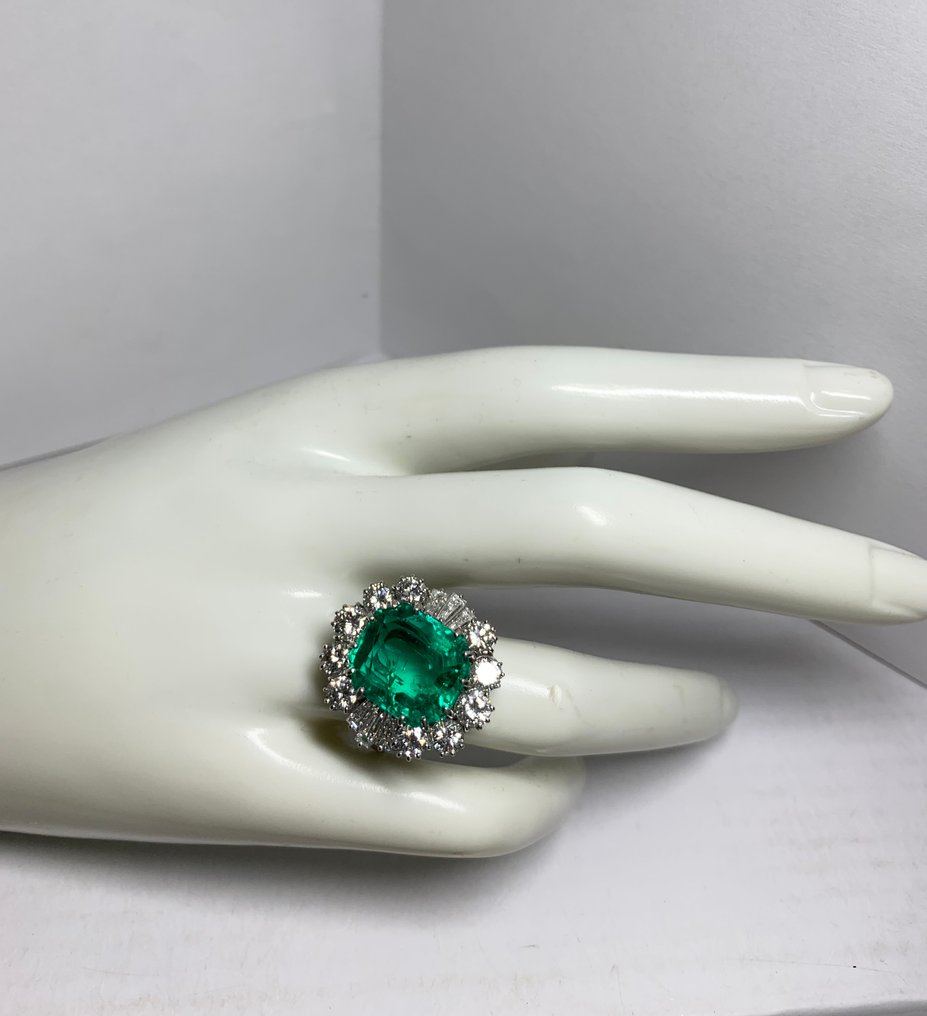 Statement-sormus - 18 kt. Valkokulta -  12.10ct. tw. Timantti (Luonnollinen) - Smaragdi - Harvinainen Kolumbian smaragdi #3.2