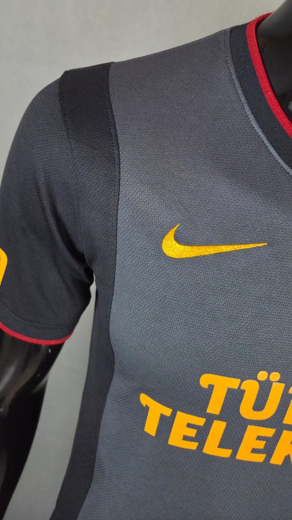 Galatasaray - Turkin liiga - 2013 - Jalkapallon pelipaita #4.3