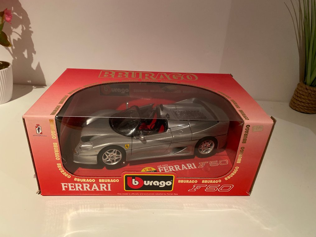 Bburago 1:18 - Machetă mașină - Ferrari F50 #1.0