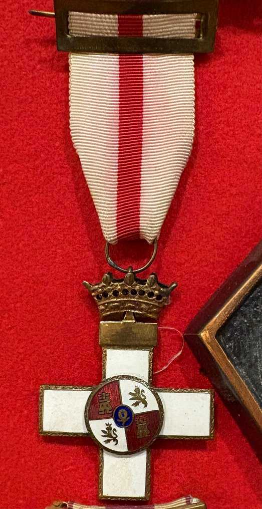 西班牙 - 軍功章 - 卓越的西班牙军事奖章批量 - 历史勋章收藏 #4.3