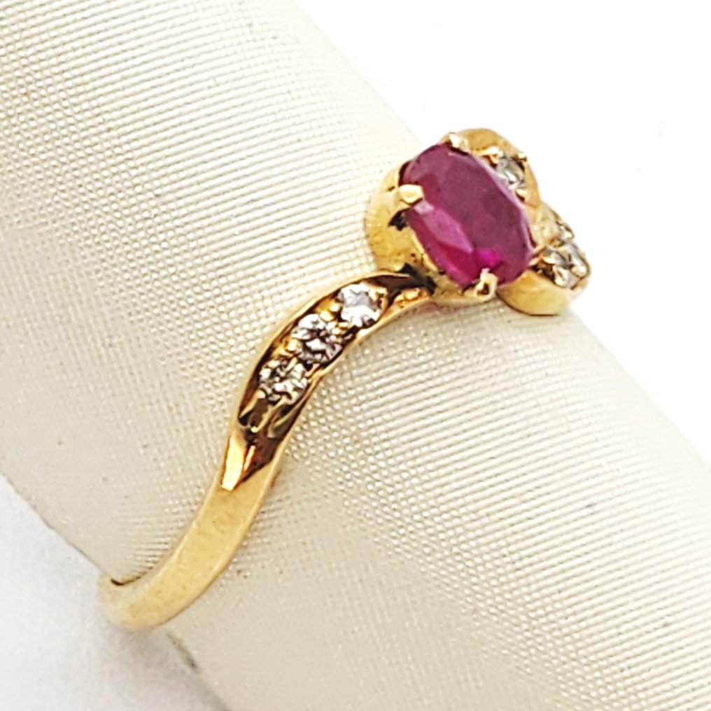 Δαχτυλίδι - 18 καράτια Κίτρινο χρυσό - 0.35ct. tw. Ρουμπίνι - Διαμάντι #1.0