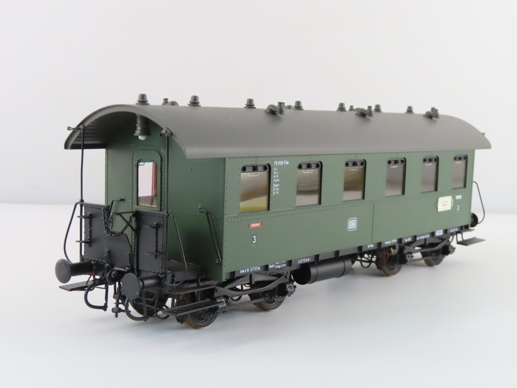 Linden 0 - Modellbahn-Personenwagen (1) - 3. Klasse Wagen Typ C4i, handgefertigtes Messingmodell. - DB #1.0