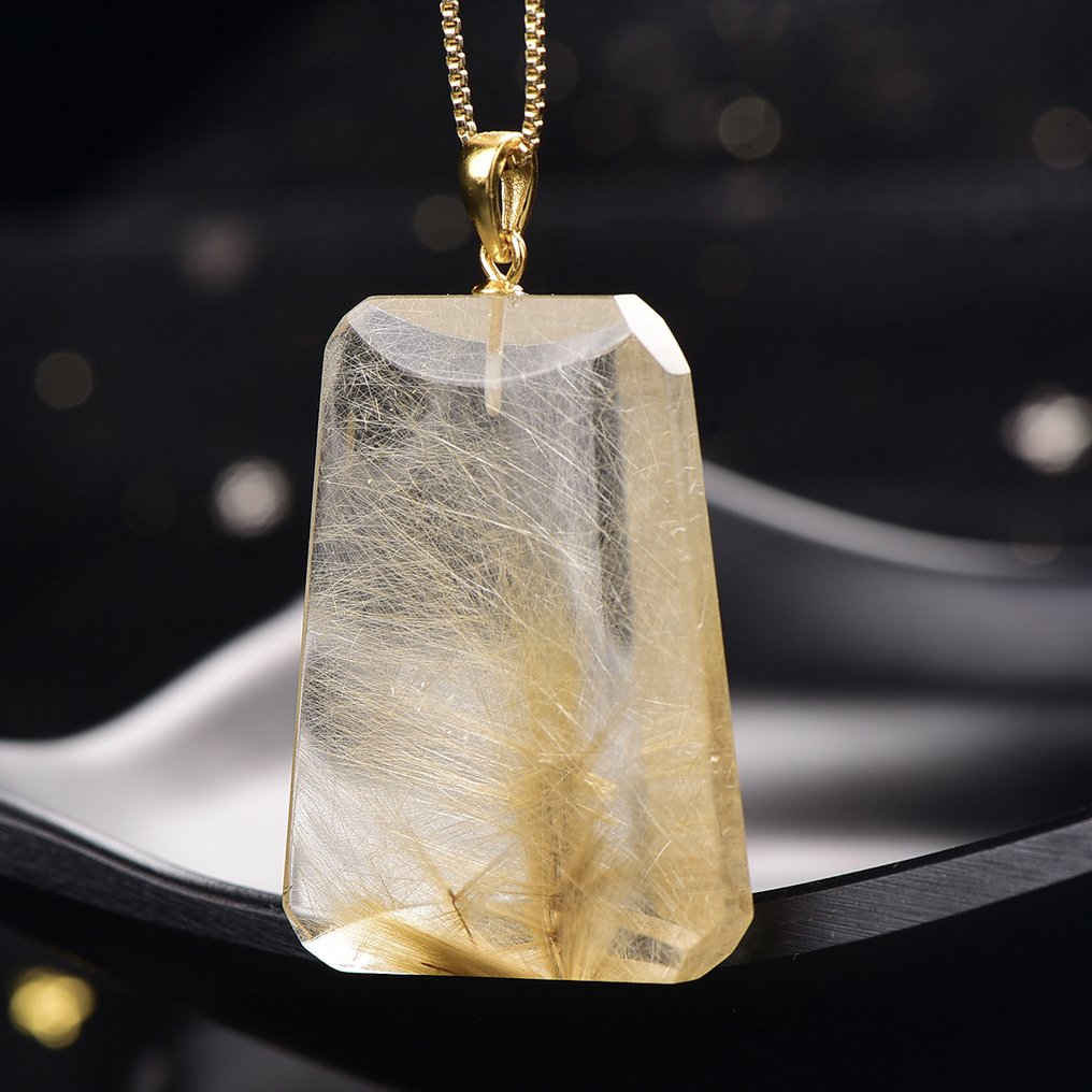 ALGT 认证 - 大型且极为独特的天然金红石包裹石英吊坠 一眼就能突出的非凡清晰度- 13.92 g #4.3