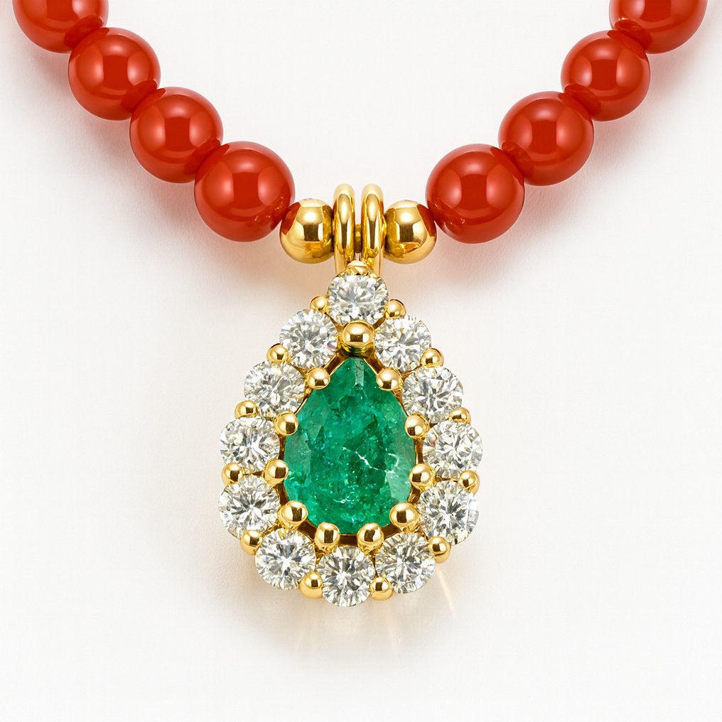 Sans prix de réserve - Collier avec pendentif - 18 carats Or jaune -  0.64ct. tw. Émeraude - Diamant #1.0