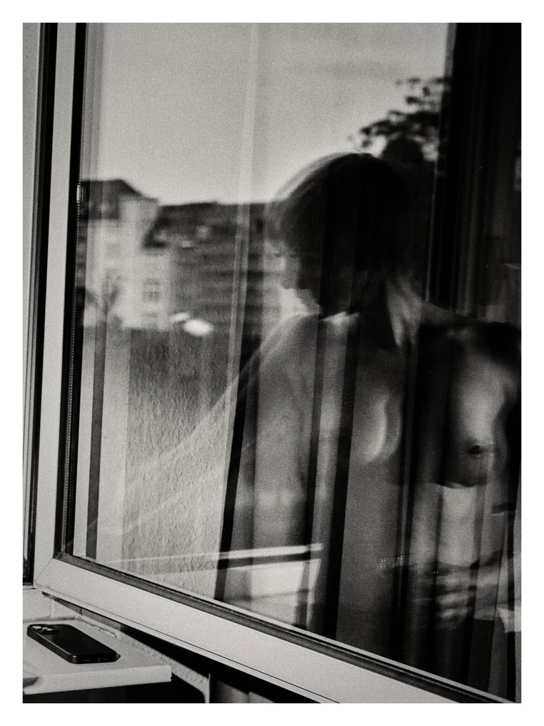 nostrokes - play with me (no. 04) – XL #1.0