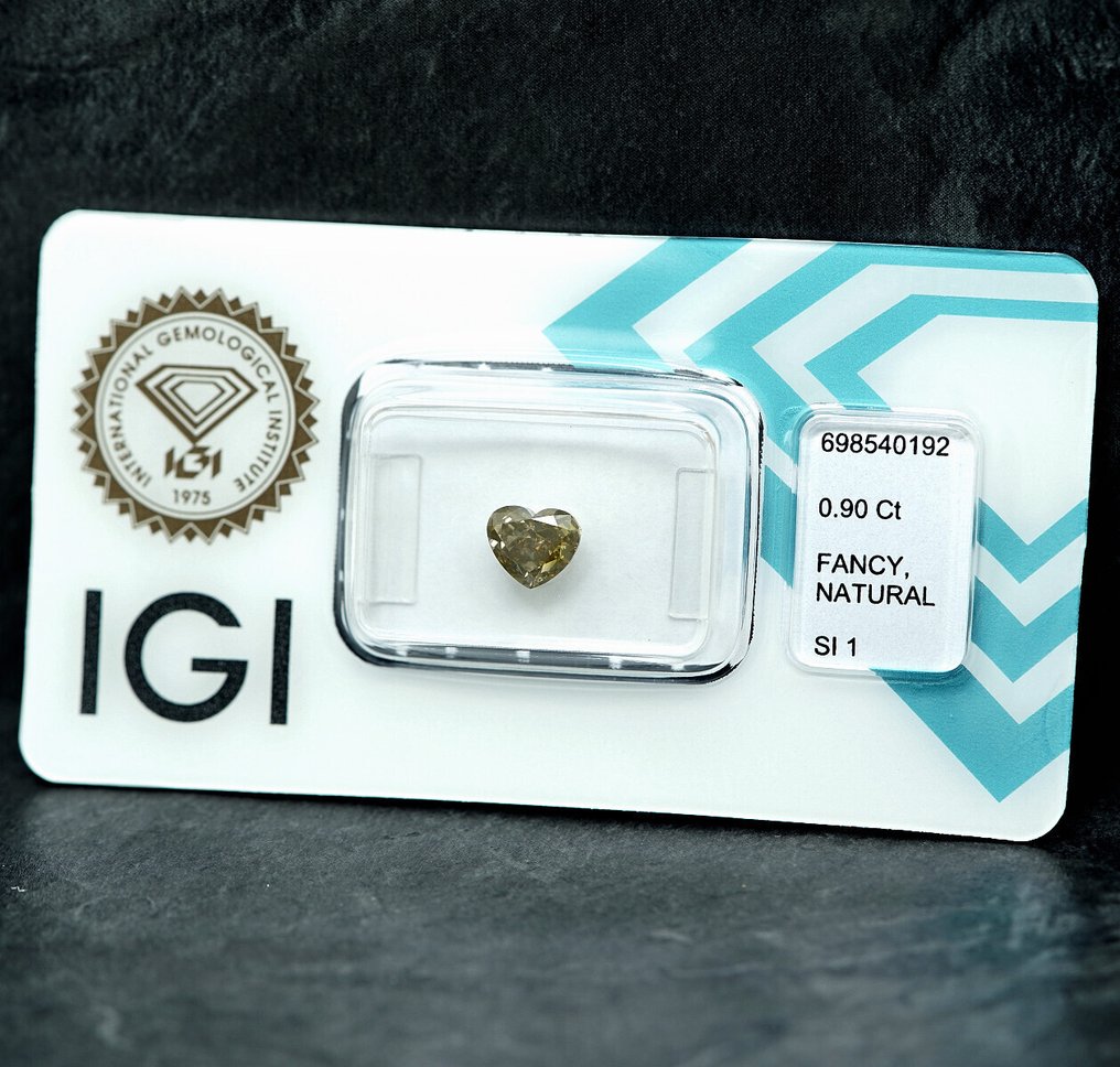 1 pcs 钻石  (天然色彩的)  - 0.90 ct - 心形 - Fancy 稍帶灰色的 黄色 - SI1 微内含一级 - 国际宝石研究院（IGI） #4.3