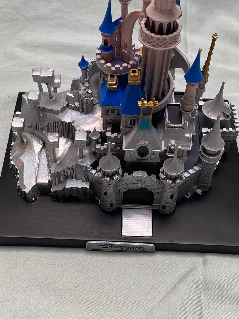 Disney - Partial: Costa Alavares - Statue, Le Château de la Belle au Bois Dormant - 22 cm - Harpiks #2.1