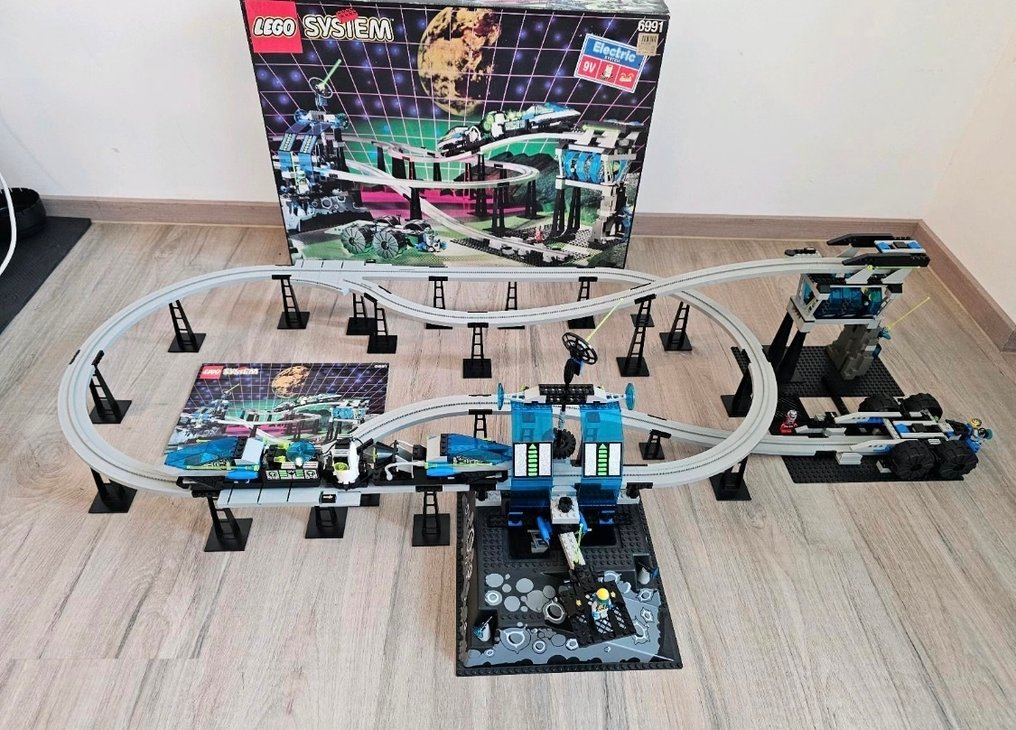 Lego Set - 6991 - Classic Space - Monorail Transport Base - Unitron #3.2
