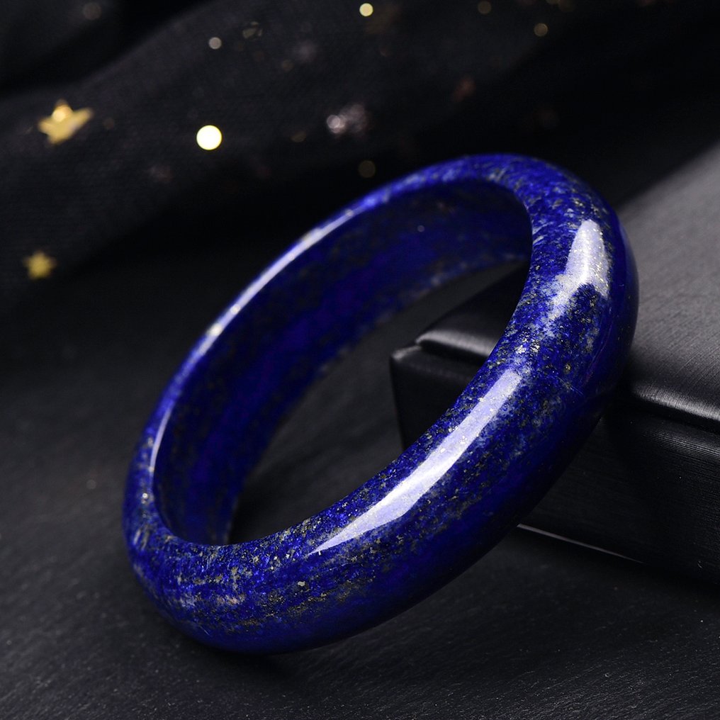 No Reserve - Large and Exclusive Natural Lapis Lazuli Bangle - A Masterful Fusion of Artistry and Natural Elegance- 66.2 g - (35) #1.0