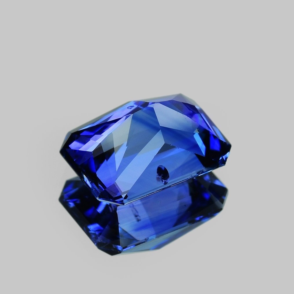 1 pcs  Blå Safir  - 2.56 ct - Internasjonal forening for fargede edelstener (ICA GemLab) #2.1