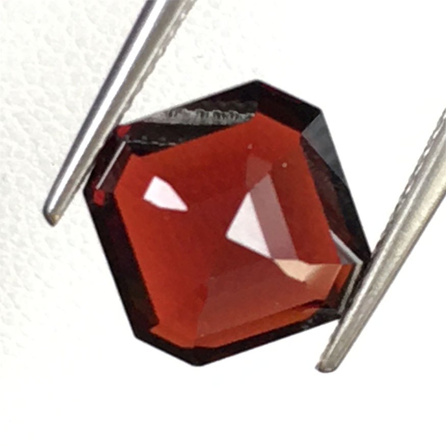 Senza prezzo di riserva - 1 pcs  Rosso Granato  - 6.27 ct - International Gemological Institute (IGI) - 9mm taglio quadrato di granato #4.3
