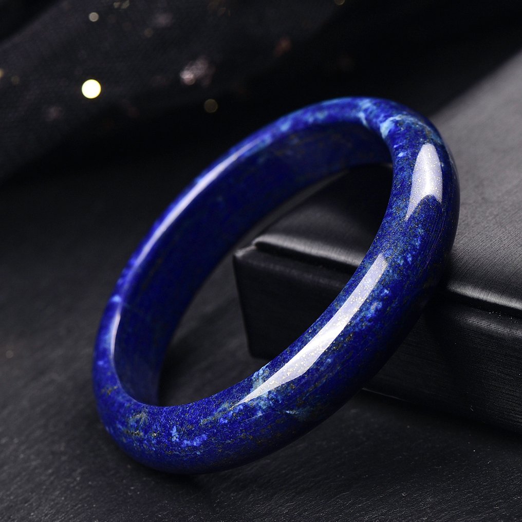No Reserve - Exclusive Natural Lapis Lazuli Bangle - A Masterful Fusion of Artistry and Natural Elegance- 51.75 g - (35) #1.0