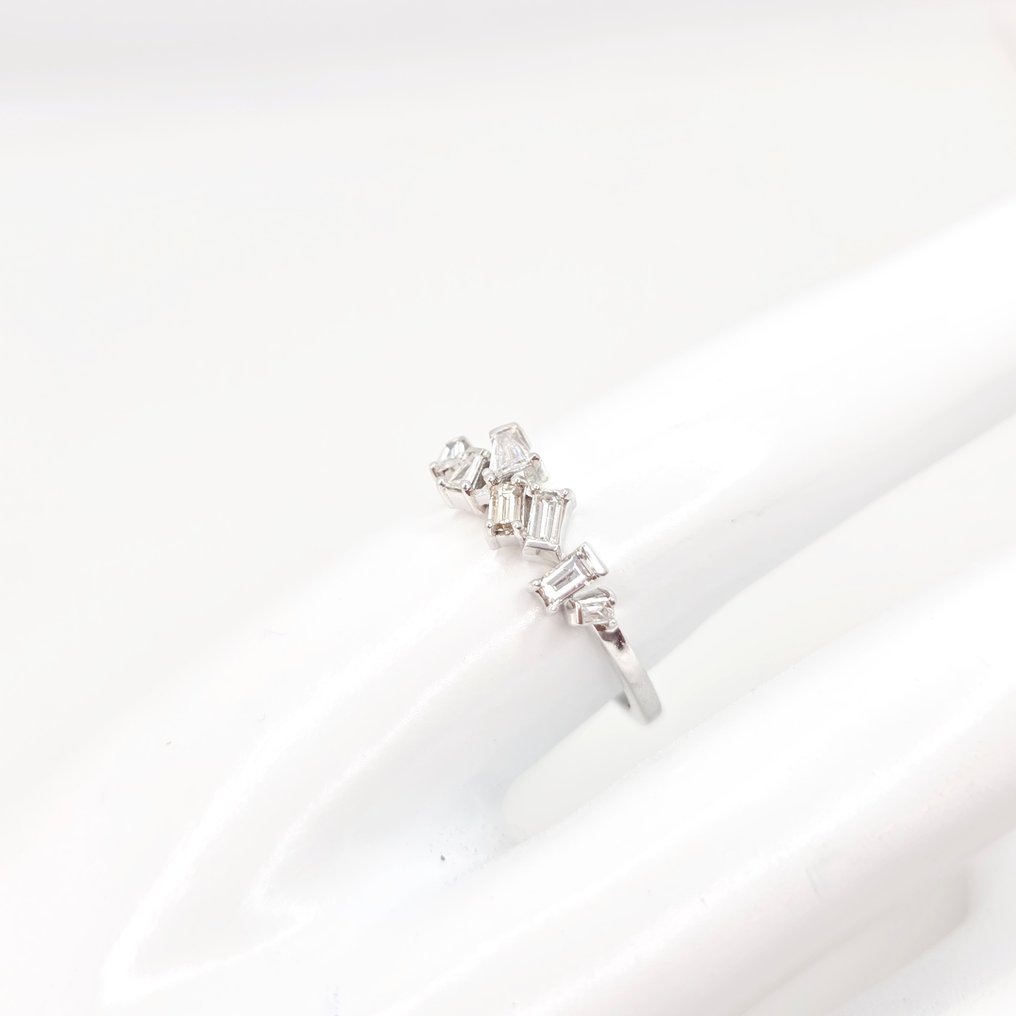 沒有保留價 - 戒指 - 14 克拉 白金 -  0.46ct. tw. 鉆石 (天然) #4.3