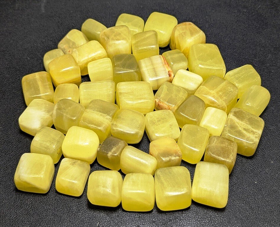 Λεμονί Κίτρινο Φυσικός Κρυστάλλος Ακτινίτη Ψήγματα - Ύψος: 33 mm - Πλάτος: 20 mm- 1045 g - (45) #1.0